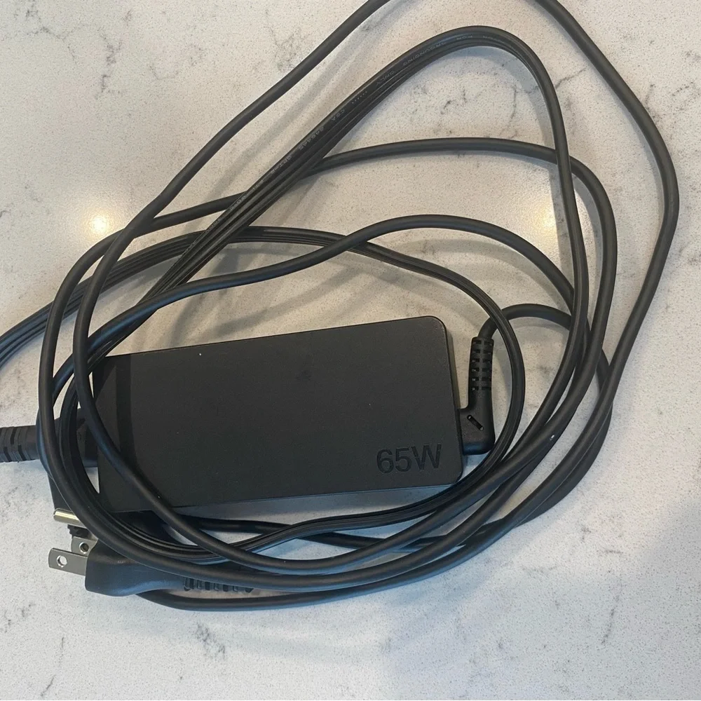 Laptop Lenovo Yoga C940 14” in EXCELLENT condition!
